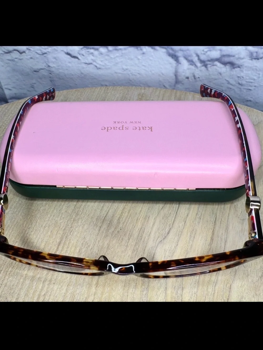 kate spade iconic accents